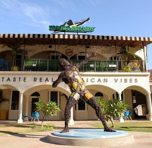 Exterior - Hospitality Expert BTS 4: Pool & Bar (Montego Bay)