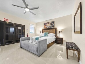 1 bedroom, desk, iron/ironing board, travel cot - Hospitality Expert BTS 7: Pool, Beach & Bar (Montego Bay)