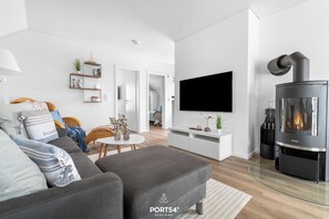 TV, fireplace - Sandpiper - Fireplace, Desk, Washing Machine, Sauna, Shower, Balcony, Grill (Olpenitz)