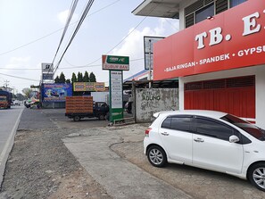 Mặt tiền nơi lưu trú