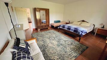 2 chambres, fer et planche Ă repasser, Wi-Fi, draps fournis