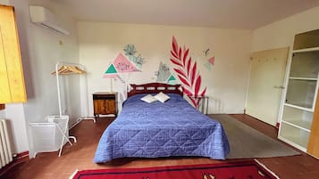 2 sovrum, strykjärn/strykbräda, wi-fi och sängkläder