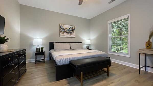 2 bedrooms, iron/ironing board, free WiFi, bed sheets