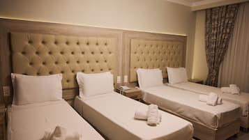 2 bedrooms, desk, free WiFi, bed sheets