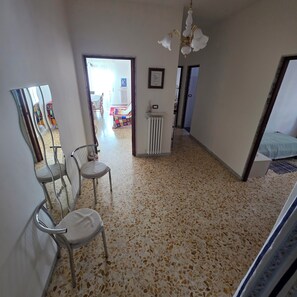 3 bedrooms, desk, iron/ironing board, travel crib