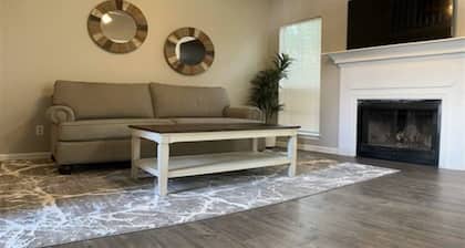 Stockbridge Modern Home w/ Master on Main