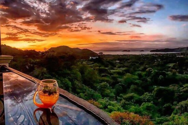 Restaurant - The Lookout