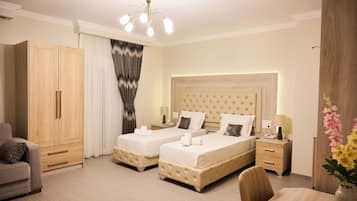 2 habitaciones, escritorio, wifi gratis y ropa de cama