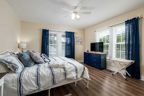 5 sovrum, skrivbord, strykjärn/strykbräda och wi-fi