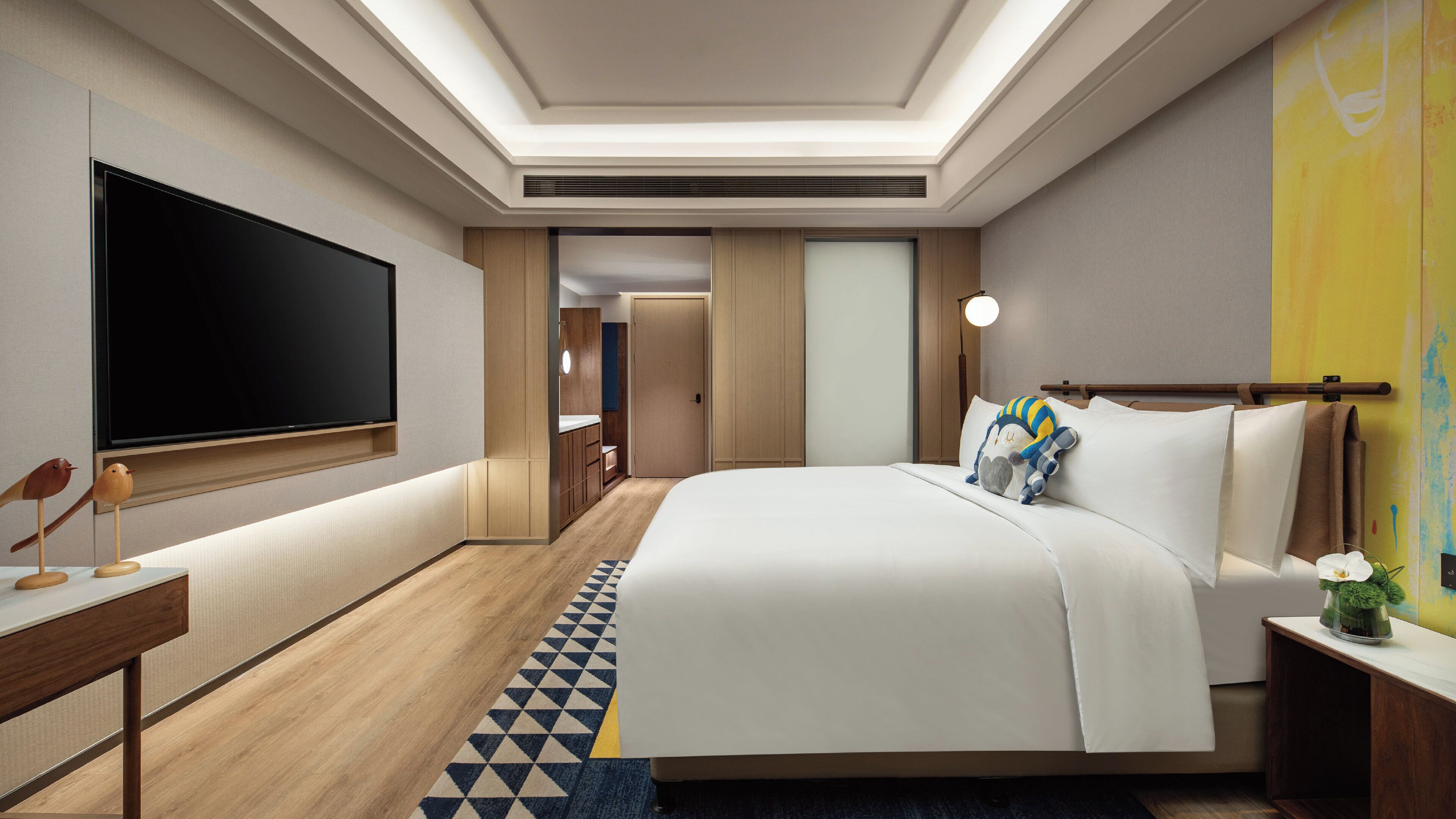 Ropa de cama de alta calidad, edredón, minibar y escritorio 