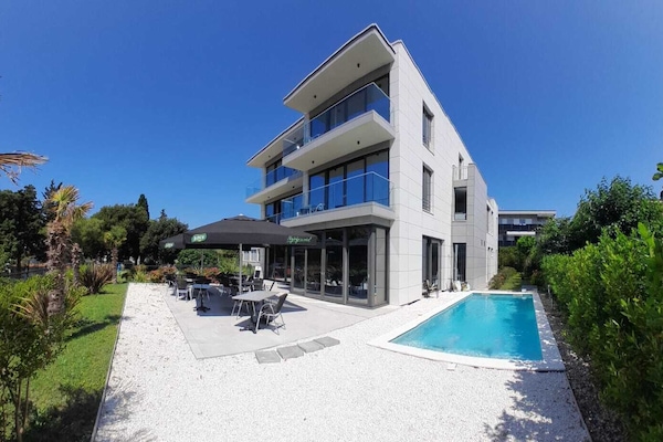 Alberca al aire libre