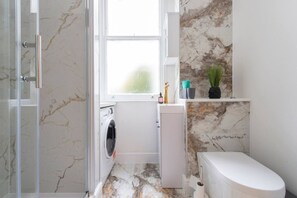 Hair dryer - Beautiful Notting Hill Apt (Greater London)