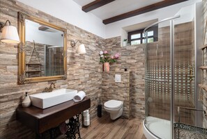 Shower, towels