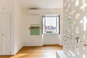 Living area - Alessia's Flat - Sarpi 5 (Milan)