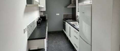 Fridge, microwave, oven, coffee/tea maker