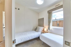Suite | 3 bedrooms