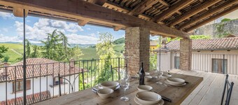 Casa Renato Apartments With Pool, Monforte D' Alba