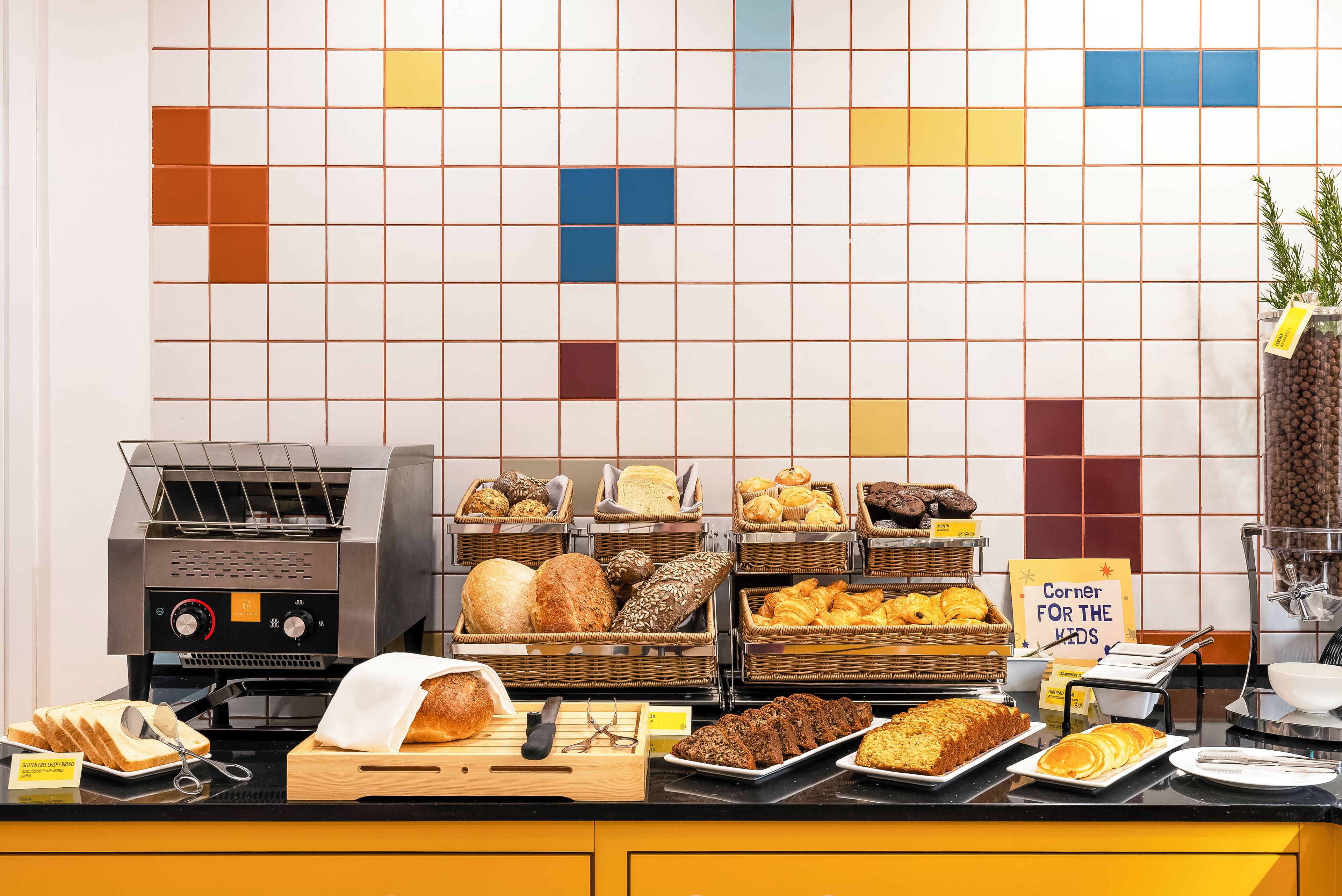 Daily buffet breakfast for a fee