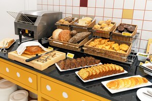 Daily buffet breakfast for a fee - Ibis Styles Old Tbilisi (Tbilisi)