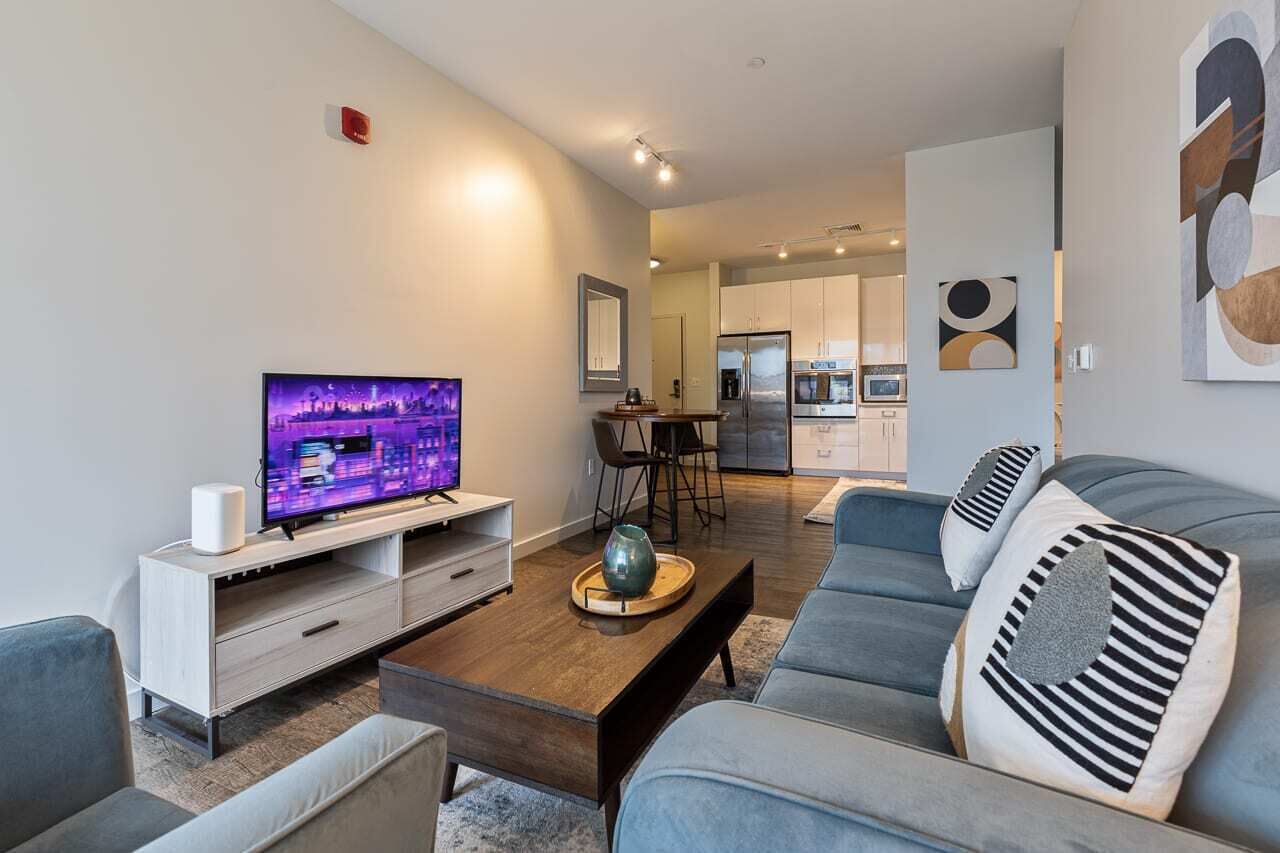 テレビ、書斎 / ワークスペース