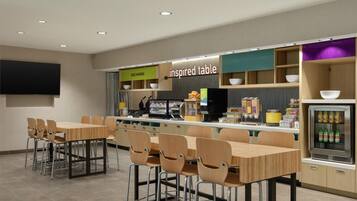 Café da manhã com buffet grátis todos os dias