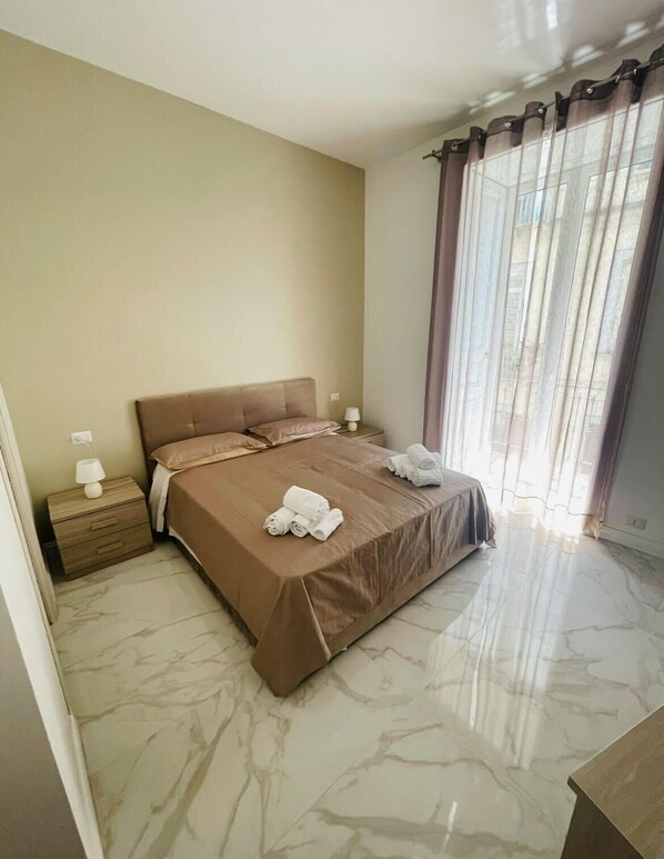 3 عدّة غرف نوم ومكتب ومكواة/لوح كي وواي فاي مجانًا