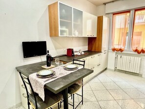 Dining - Venice Apartment near Venice and Centre of Mestre (Venezia)