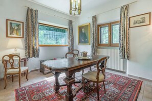 Leilighet, hageutsikt | Spisestue
