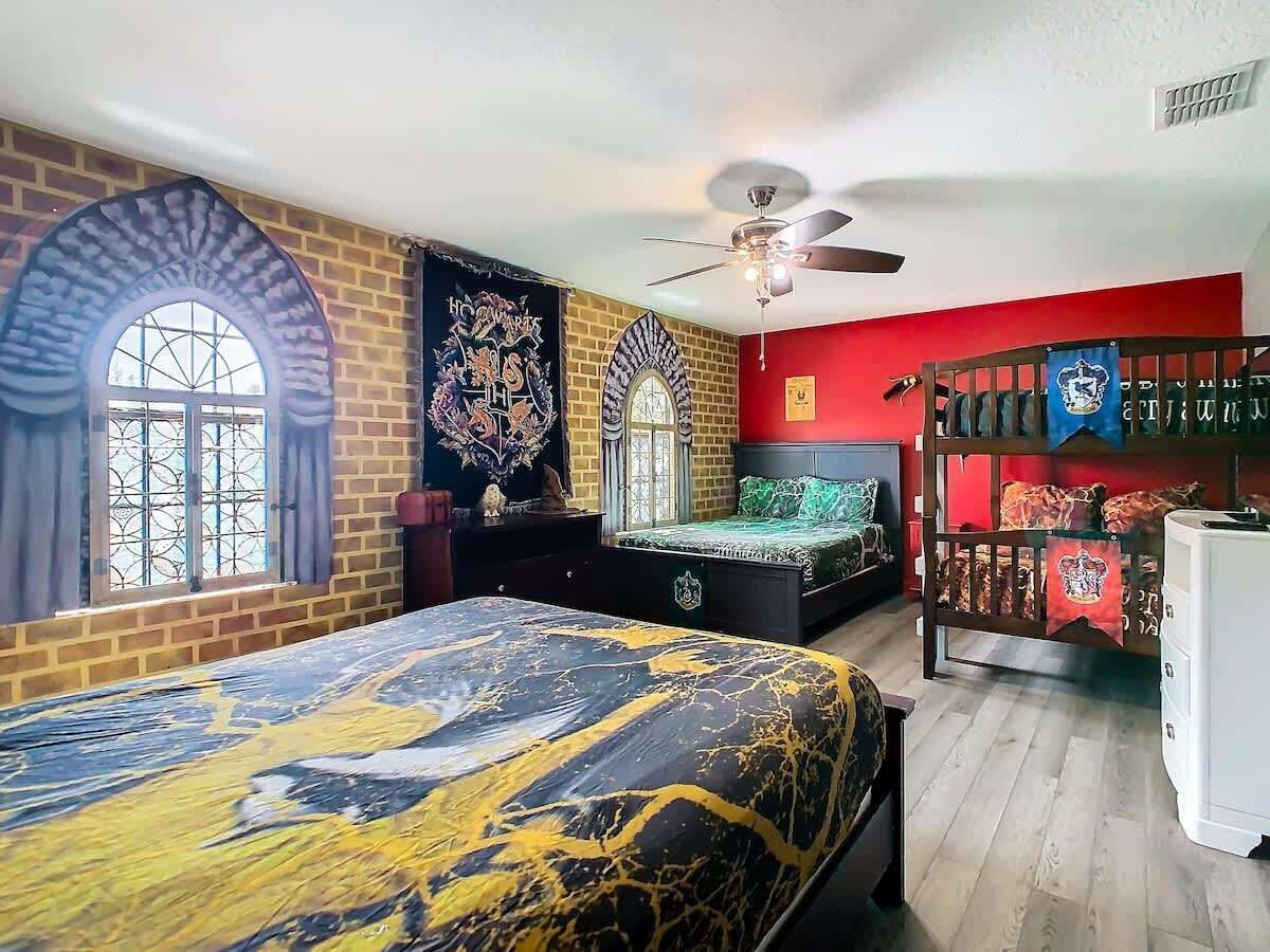 8 soverom, strykejern/-brett, reiseseng for barn og wi-fi (inkludert)