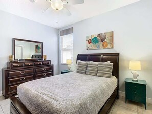 4 soverom, skrivebord, strykejern/-brett og wi-fi (inkludert)