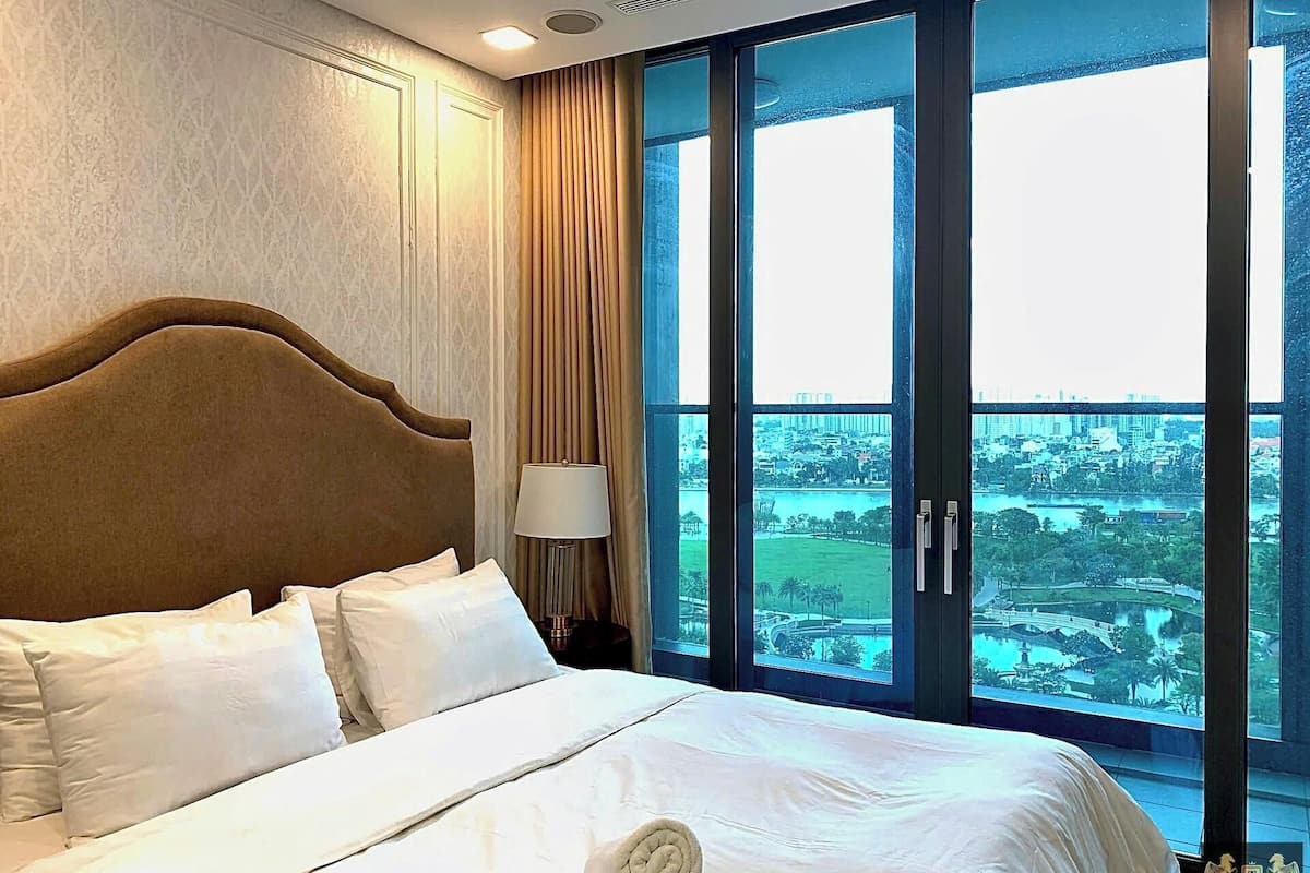 Luxury Apartment, 1 Bedroom, Balcony, City View | 1 bedroom, premium bedding, individually decorated