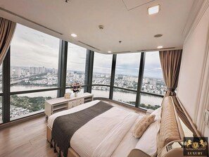 Signature Apartment, 4 Bedrooms, Balcony, City View | Premium bedding, individually decorated, individually furnished, desk - Landmark 81 Residences Luxury (Ho Chi Minh City)
