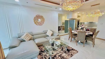 Signature Apartment, 4 Bedrooms, Balcony, City View | Premium bedding, individually decorated, individually furnished, desk