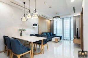 Design-Apartment, 2 Schlafzimmer, Balkon, Stadtblick