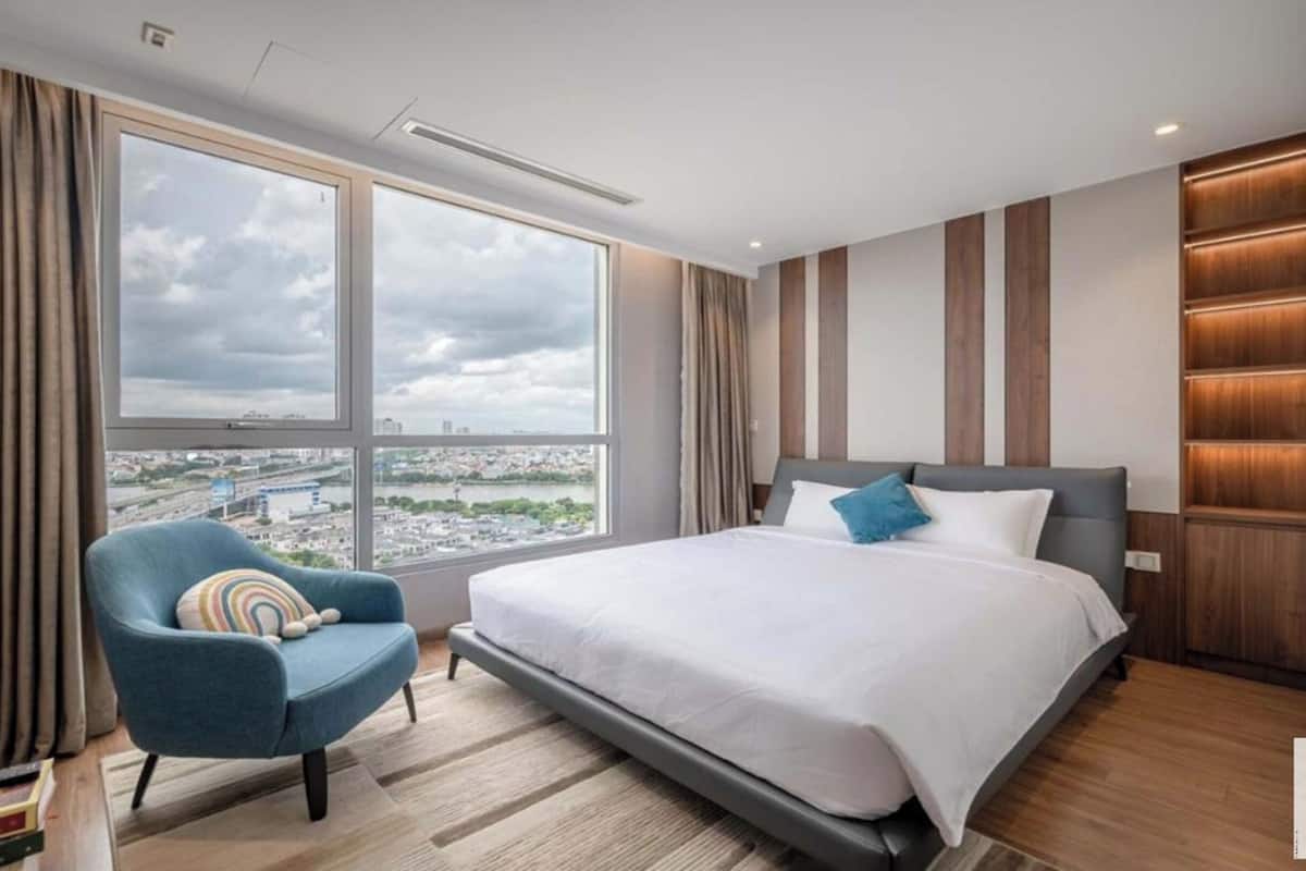 1 bedroom, premium bedding, individually decorated