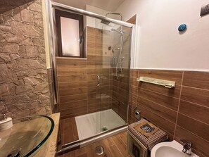Hårtørrer, håndklæder, Sæbe, Shampoo
