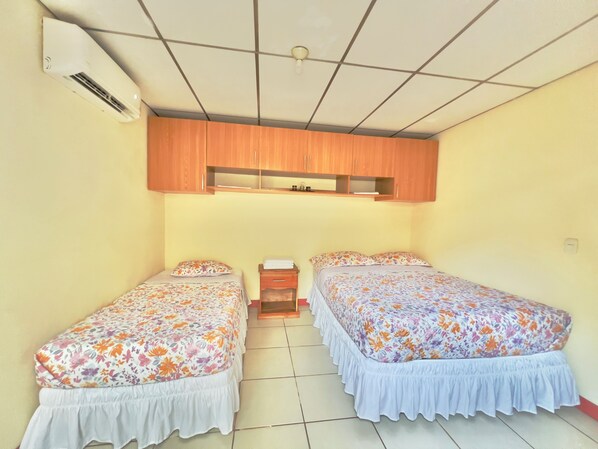 1 Schlafzimmer, kostenloses WLAN, Bettwäsche, Rollstuhlgeeignet