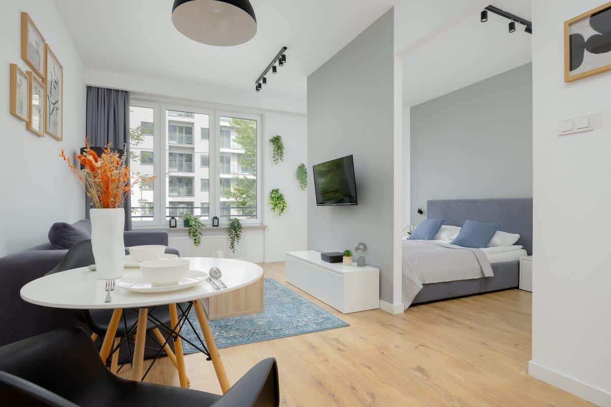 Bügeleisen/Bügelbrett, WLAN, Bettwäsche