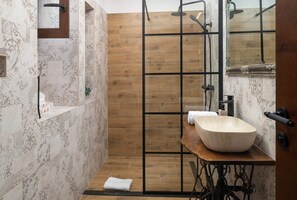 Shower, hair dryer, towels - Villa Rustica ZadarVillas (Smilčić)