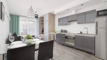 Fridge, microwave, oven, stovetop