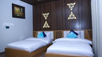 Deluxe Double Room | Soundproofing, iron/ironing board, free WiFi