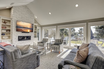 Main Floor Living Area