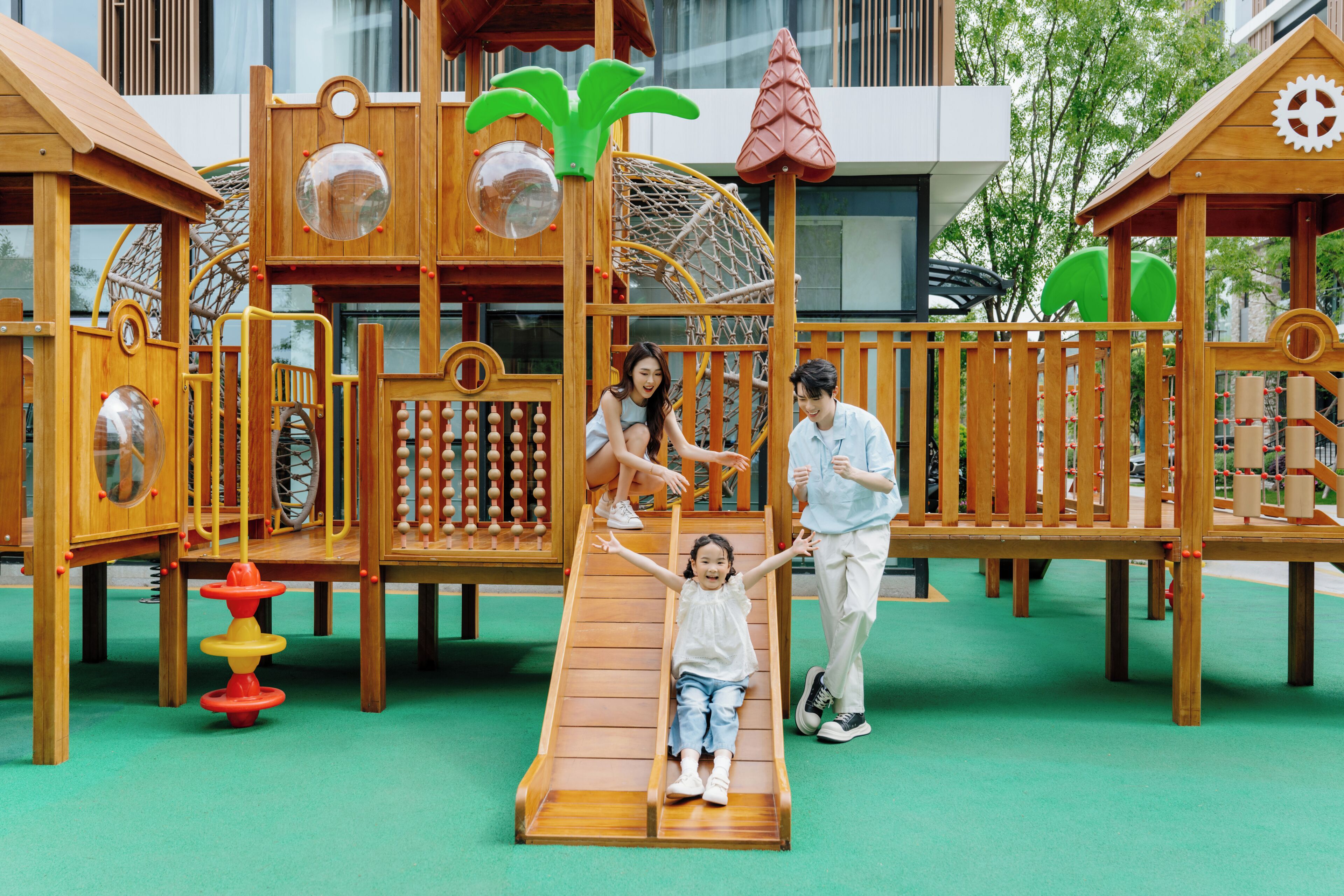 Tempat bermain anak - outdoor
