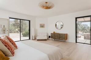 3 habitaciones, escritorio, tabla de planchar con plancha y wifi 