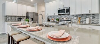 Relax, Play, Swim: Luxe Haines City Home w/ Lanai!