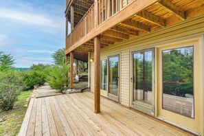 Interior - Spacious Osage Beach Home w/ Panoramic Lake Views (Osage Beach)