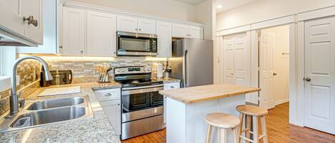 Cottage (2 Bedrooms) | Interior