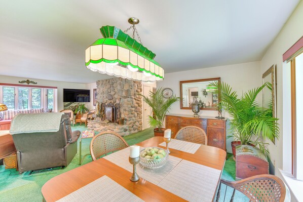 House (2 Bedrooms) | Interior - Pet-friendly Lebanon Vacation Rental on 6 Acres! (Palmyra)