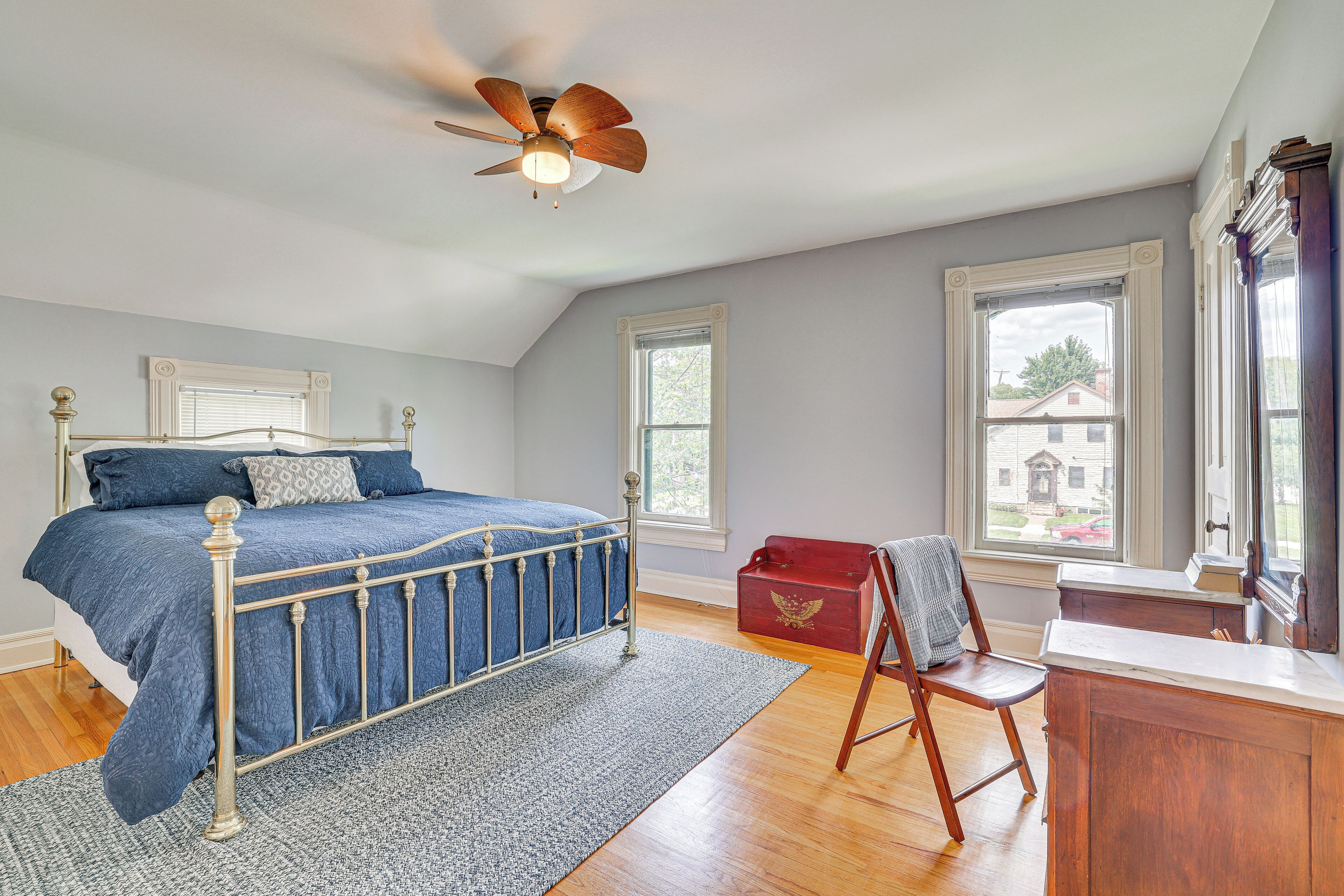 House (3 Bedrooms) | Interior