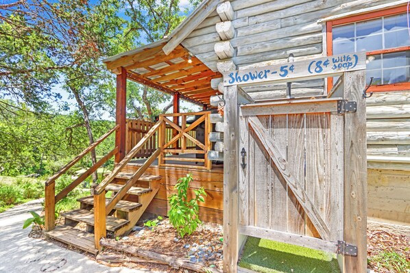 Exterior - Creekside Vista Escape - Cabin I /Creek, Stars (Wimberley)